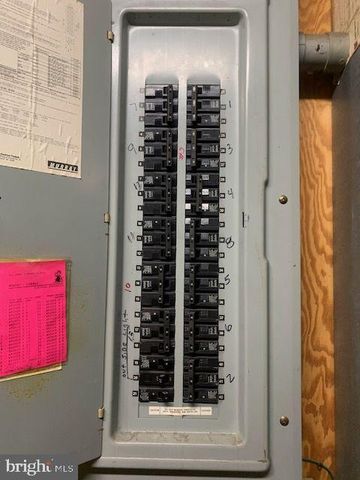 100 BLACK HORSE, Mount Ephraim, NJ 08059