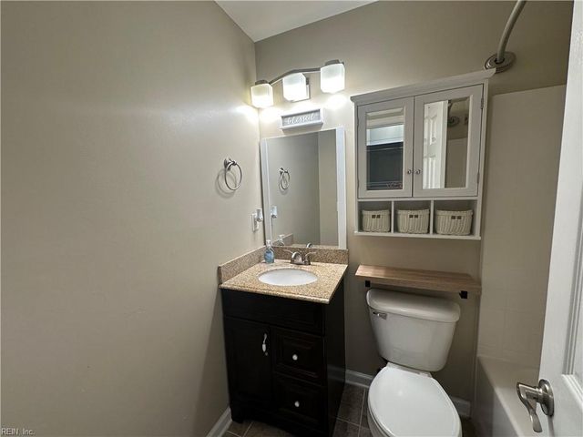5042 Kemps Lake DR, Virginia Beach, VA 23462