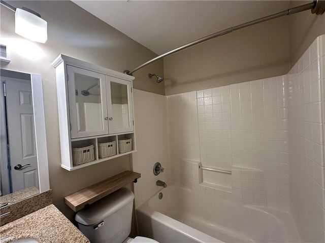 5042 Kemps Lake DR, Virginia Beach, VA 23462
