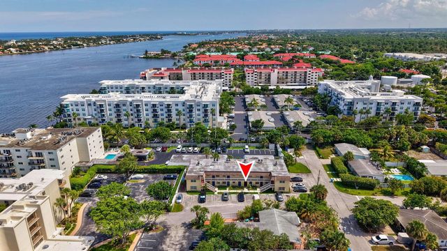 1204 S Lake Drive E 3, Lantana, FL 33462