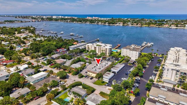 1204 S Lake Drive E 3, Lantana, FL 33462