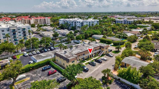 1204 S Lake Drive E 3, Lantana, FL 33462