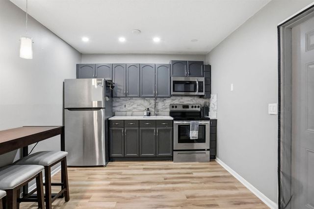 1204 S Lake Drive E 3, Lantana, FL 33462