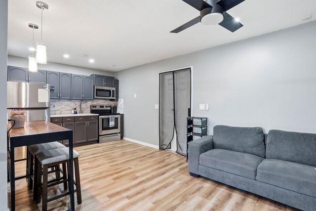 1204 S Lake Drive E 3, Lantana, FL 33462