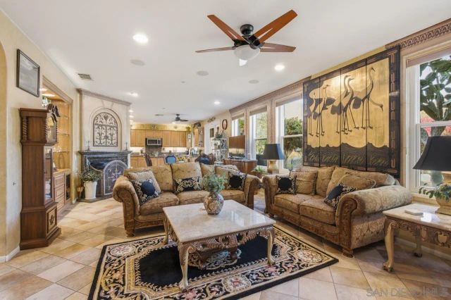 3320 Wild Oak Ln, Escondido, CA 92027