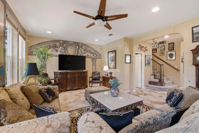 3320 Wild Oak Ln, Escondido, CA 92027