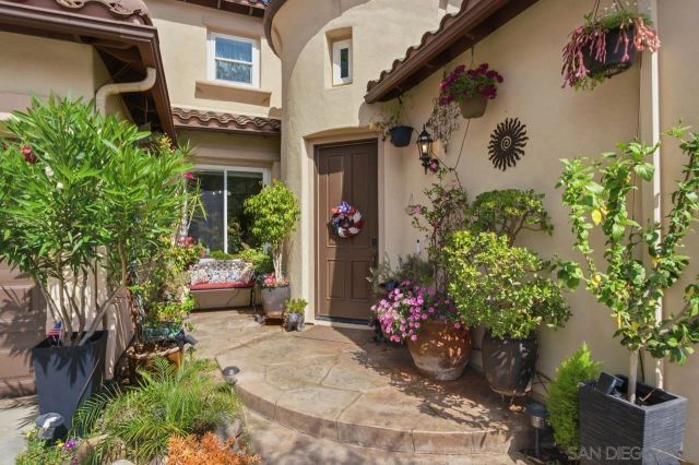 3320 Wild Oak Ln, Escondido, CA 92027