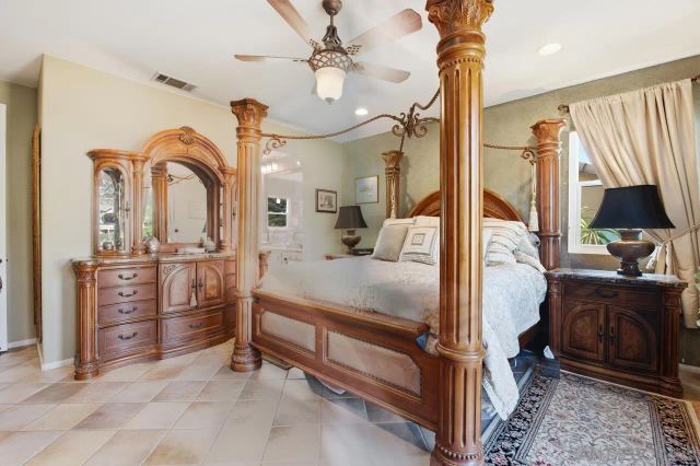 3320 Wild Oak Ln, Escondido, CA 92027