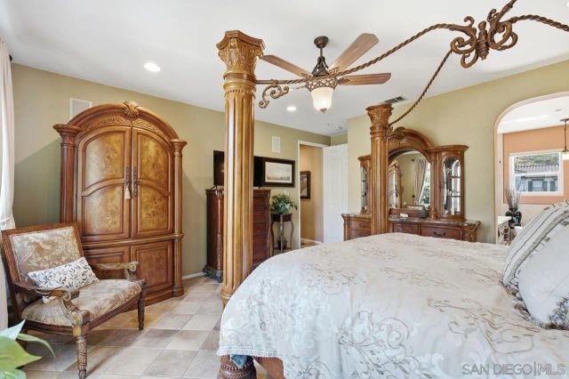 3320 Wild Oak Ln, Escondido, CA 92027