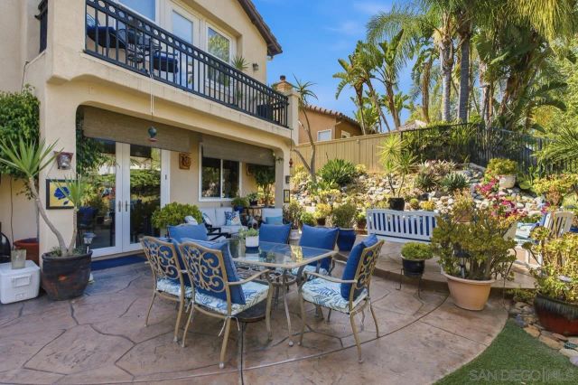 3320 Wild Oak Ln, Escondido, CA 92027