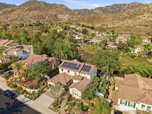 3320 Wild Oak Ln, Escondido, CA 92027