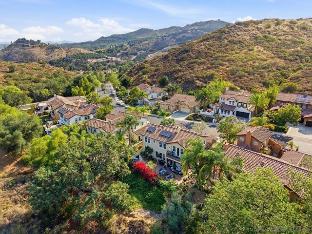 3320 Wild Oak Ln, Escondido, CA 92027