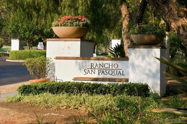 3320 Wild Oak Ln, Escondido, CA 92027