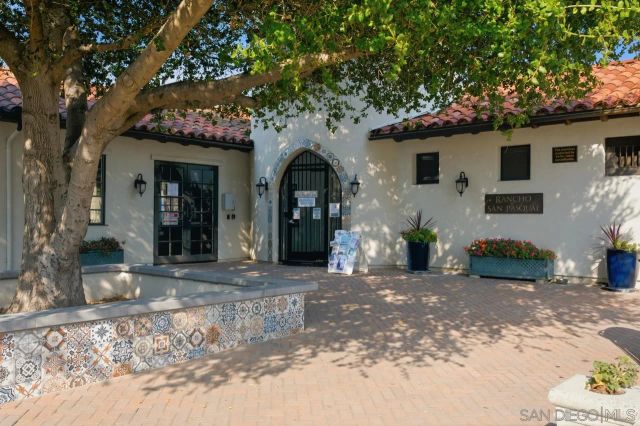 3320 Wild Oak Ln, Escondido, CA 92027