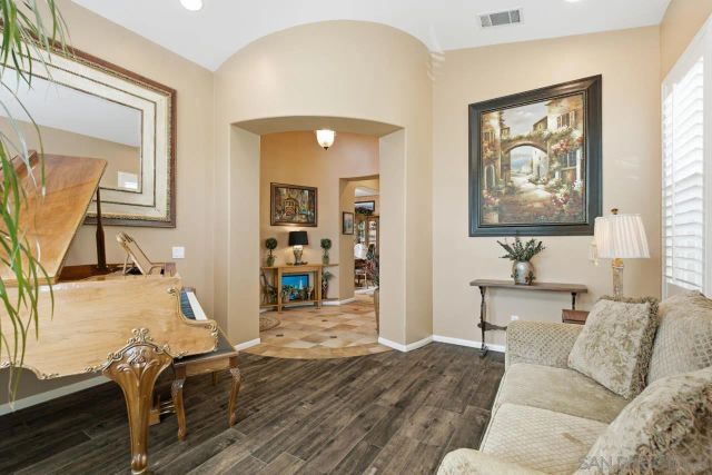 3320 Wild Oak Ln, Escondido, CA 92027