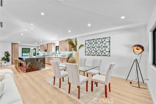 6847 Katherine, Van Nuys (los Angeles), CA 91405