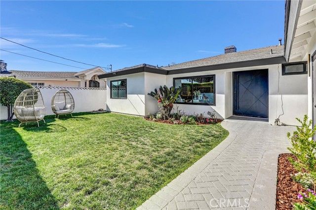 6847 Katherine, Van Nuys (los Angeles), CA 91405