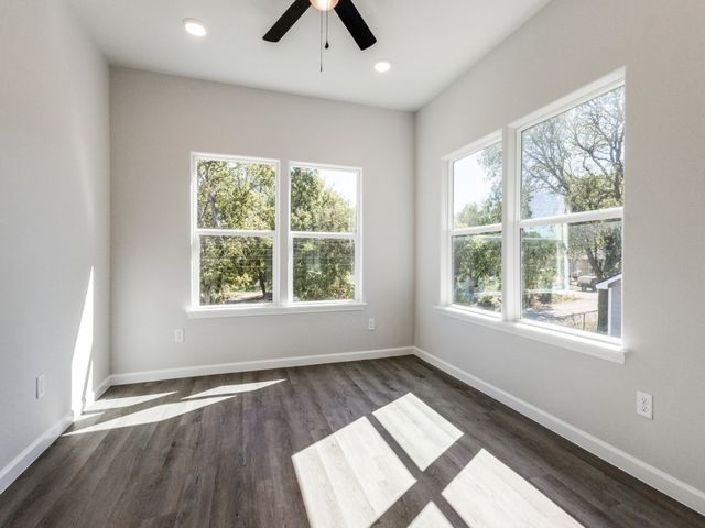 309-2 Braz Street, Bonham, TX 75418