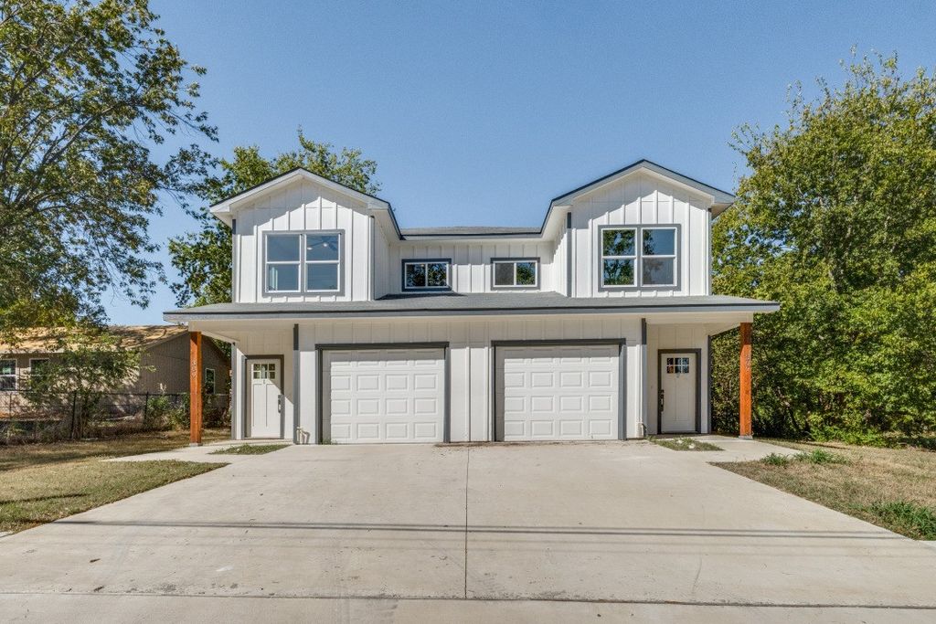 309-2 Braz Street, Bonham, TX 75418