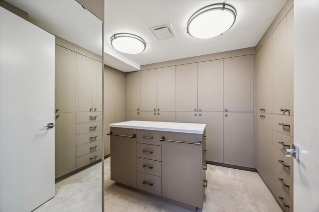 3433 Westheimer Road 706, Houston, TX 77027