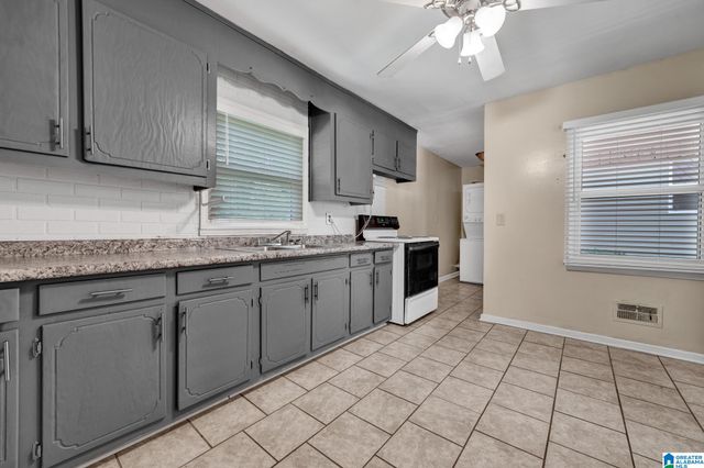 1633 18TH STREET SW, Birmingham, AL 35211