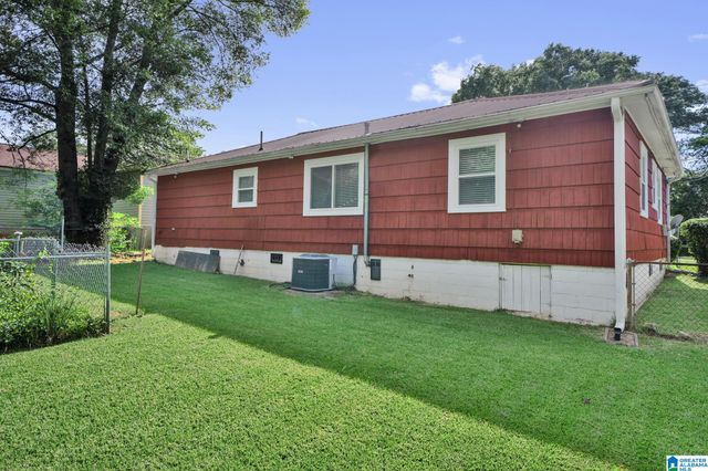1633 18TH STREET SW, Birmingham, AL 35211