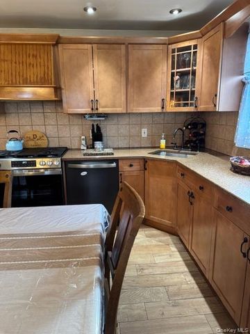 82 Westcott Street, Inwood, NY 11096