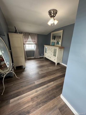 82 Westcott Street, Inwood, NY 11096