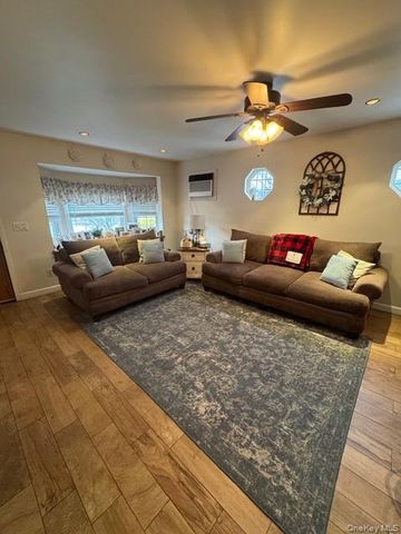 82 Westcott Street, Inwood, NY 11096