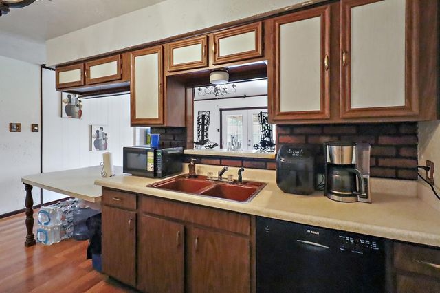 111 Grantham Road, Baytown, TX 77521