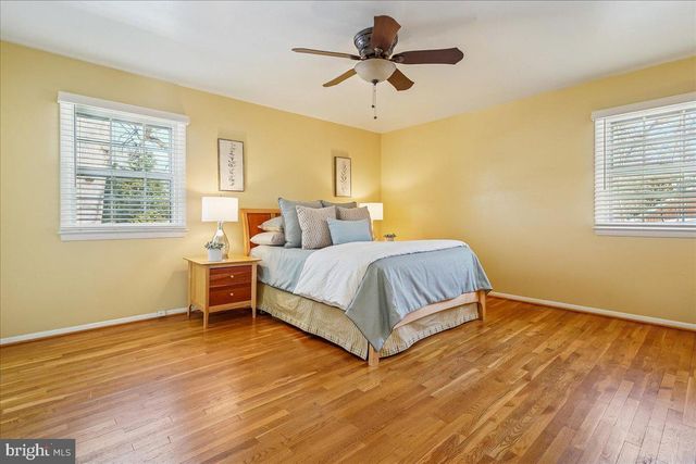 2412 CAVENDISH DR, Alexandria, VA 22308