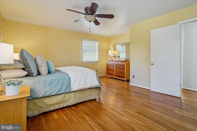 2412 CAVENDISH DR, Alexandria, VA 22308