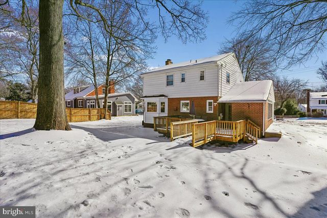 2412 CAVENDISH DR, Alexandria, VA 22308