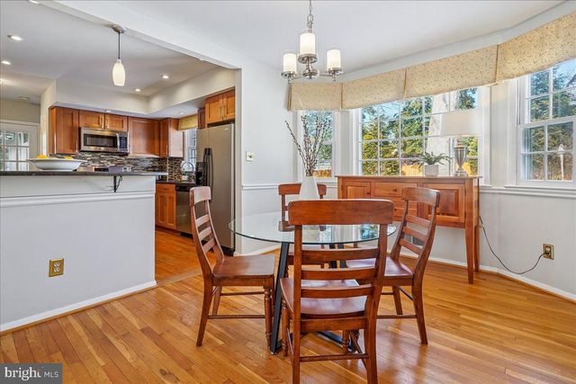 2412 CAVENDISH DR, Alexandria, VA 22308