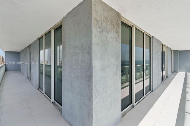 50 Biscayne Blvd 2610, Miami, FL 33132