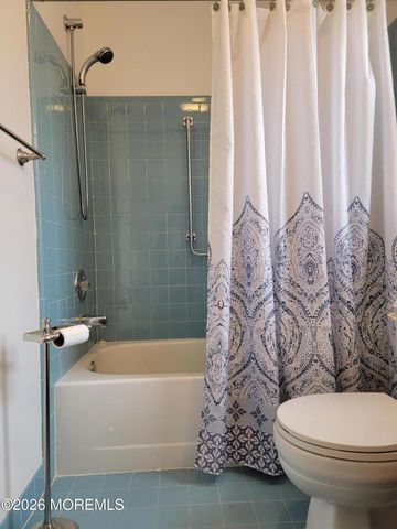 9 Romford Lane, Manchester, NJ 08759