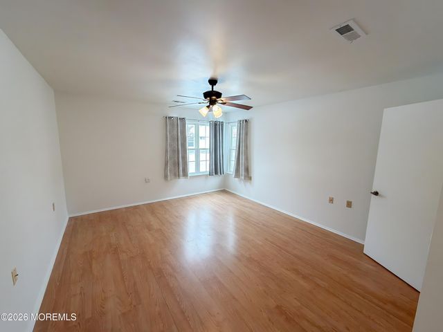 9 Romford Lane, Manchester, NJ 08759