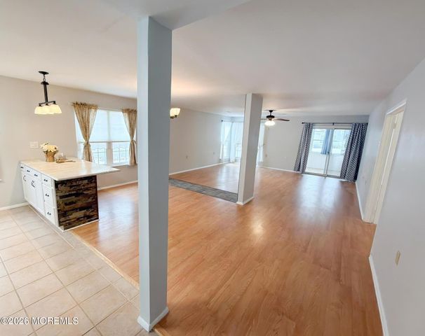 9 Romford Lane, Manchester, NJ 08759