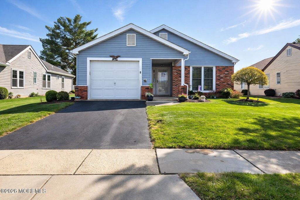 9 Romford Lane, Manchester, NJ 08759