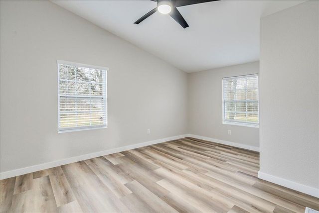 158 Shady Oaks DR, Dale, TX 78616