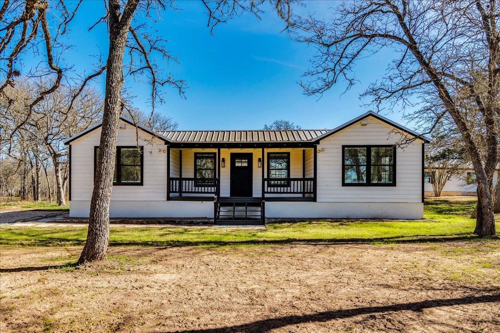 158 Shady Oaks DR, Dale, TX 78616