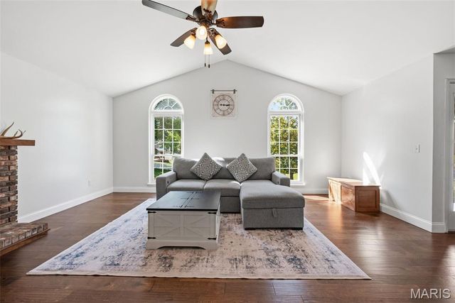 1015 Anna Meadows Lane, Ballwin, MO 63021