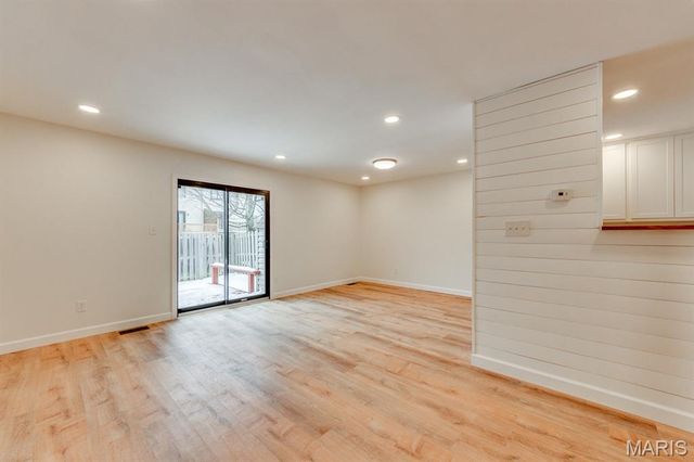 1722 Robin Knoll Court, St Louis, MO 63146