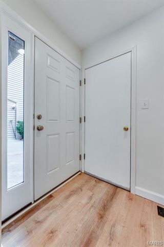 1722 Robin Knoll Court, St Louis, MO 63146