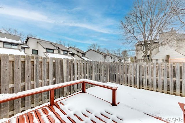 1722 Robin Knoll Court, St Louis, MO 63146