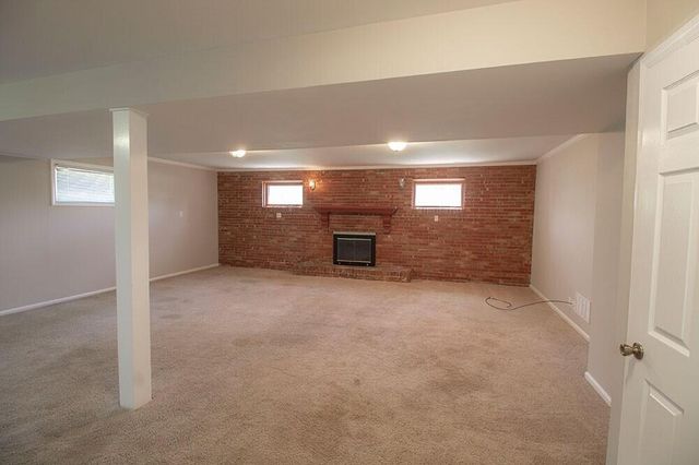 2207 BUSHNELL DR, Columbia, MO 65201