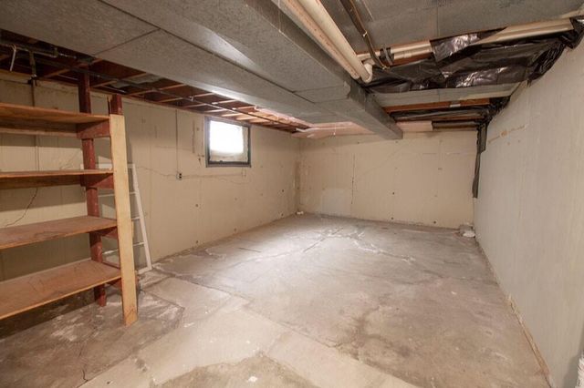 2207 BUSHNELL DR, Columbia, MO 65201