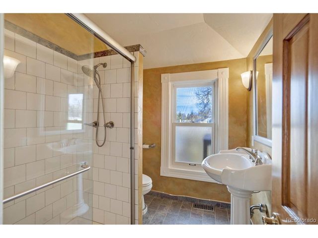 1425 N Wahsatch Ave, Colorado Springs, CO 80907