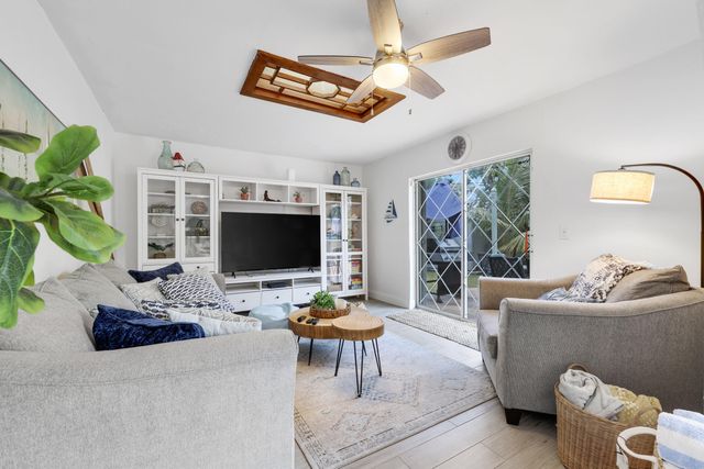 342 SW 14th Street, Pompano Beach, FL 33060