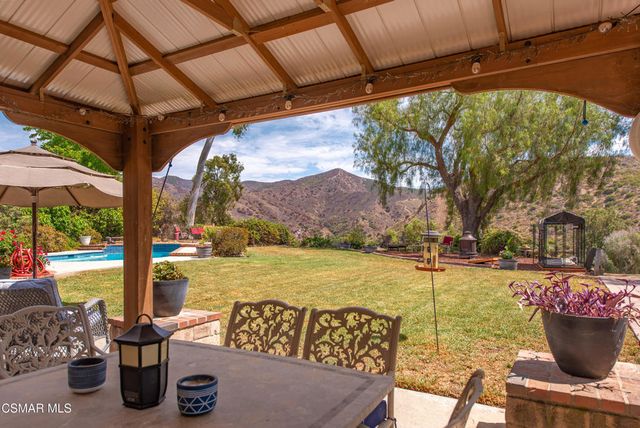 1558 Placid Court, Simi Valley, CA 93065